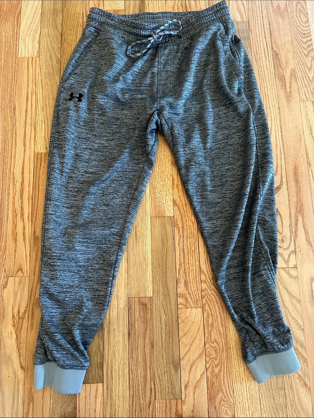 Men’s Under Arrmour Heather Gray Jogger Sweatpants-Large